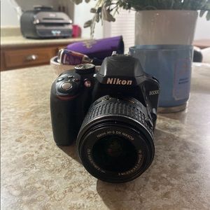 Nikon D3300, lightly used, like new.